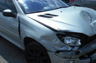 Bras essuie glace avant gauche PEUGEOT 206