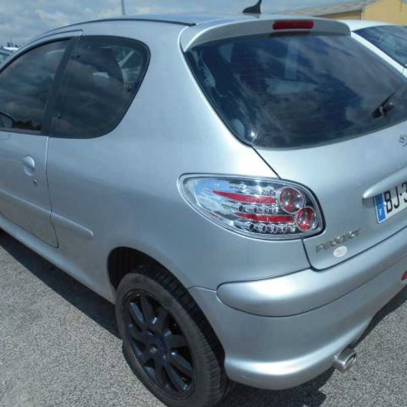 Bras essuie glace avant gauche PEUGEOT 206 Photo n°6