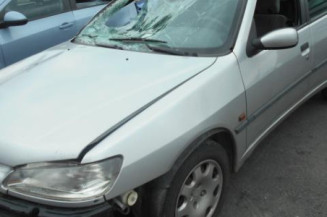 Bras essuie glace avant droit PEUGEOT 306