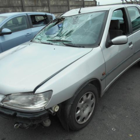 Bras essuie glace avant droit PEUGEOT 306