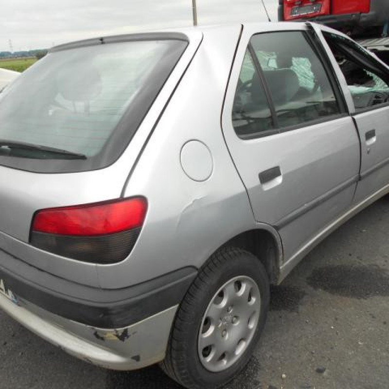 Bras essuie glace avant droit PEUGEOT 306 Photo n°4