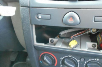 Bras essuie glace avant droit RENAULT CLIO 2