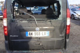 Poignee porte avant gauche FIAT DOBLO 1