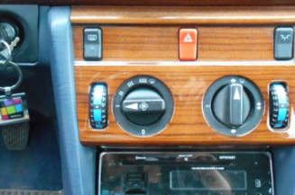 Porte avant droit MERCEDES 250 W124