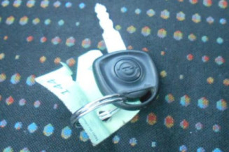 Bras essuie glace avant gauche OPEL CORSA B