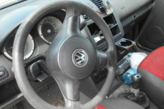 Pivot de moyeu avant gauche VOLKSWAGEN POLO 3