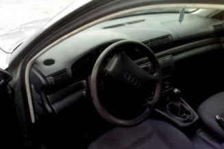 Boite a gants AUDI A4 1