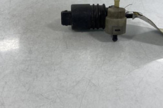 Pompe lave glace avant VOLKSWAGEN GOLF 3 Photo n°1