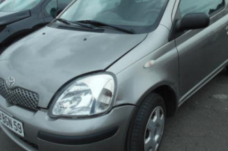 Etrier avant droit (freinage) TOYOTA YARIS 1 Photo n°1