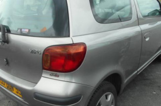 Etrier avant droit (freinage) TOYOTA YARIS 1