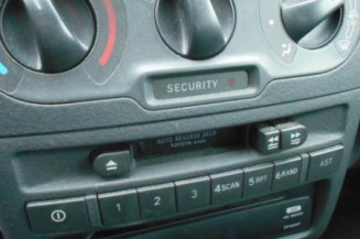 Etrier avant droit (freinage) TOYOTA YARIS 1