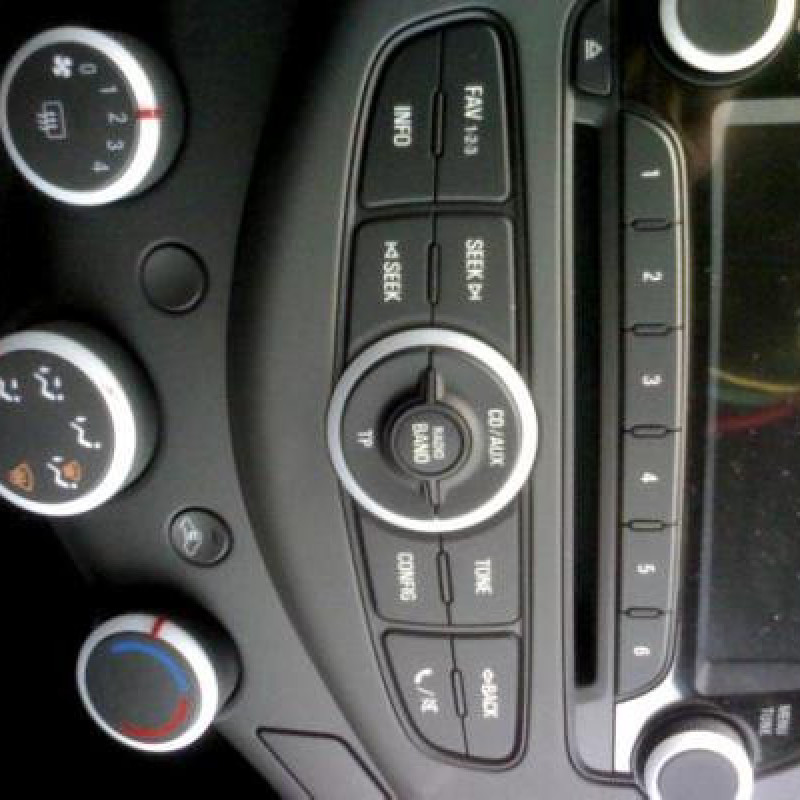 Bouton de warning CHEVROLET SPARK Photo n°10