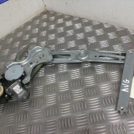 Leve vitre electrique avant gauche TOYOTA YARIS 2 Photo n°1