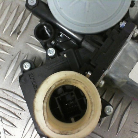 Leve vitre electrique avant gauche TOYOTA YARIS 2