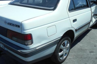 Malle/Hayon arriere PEUGEOT 405