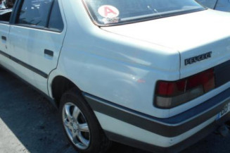Malle/Hayon arriere PEUGEOT 405