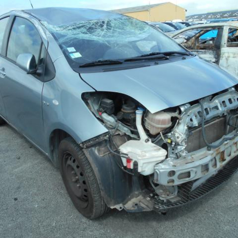 Etrier avant gauche (freinage) TOYOTA YARIS 2 Photo n°3
