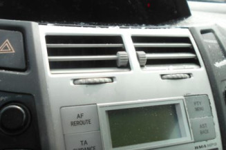 Etrier avant gauche (freinage) TOYOTA YARIS 2