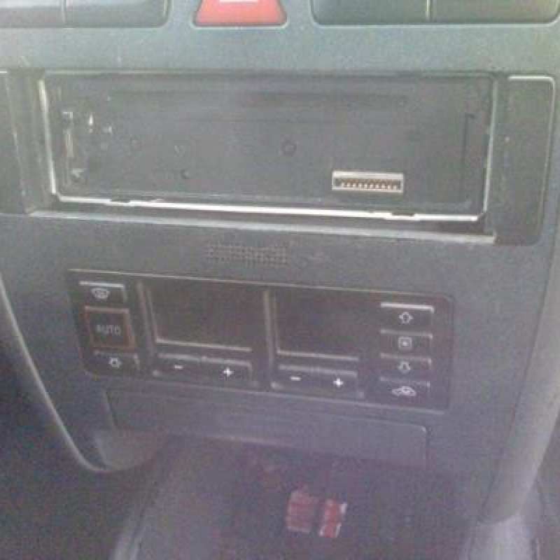 Porte avant droit AUDI A3 1 Photo n°8