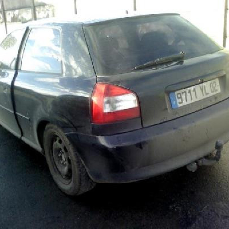 Trappe d'essence AUDI A3 1 Photo n°8