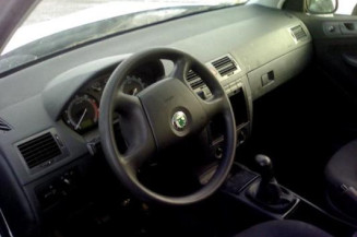 Retroviseur droit SKODA FABIA 1