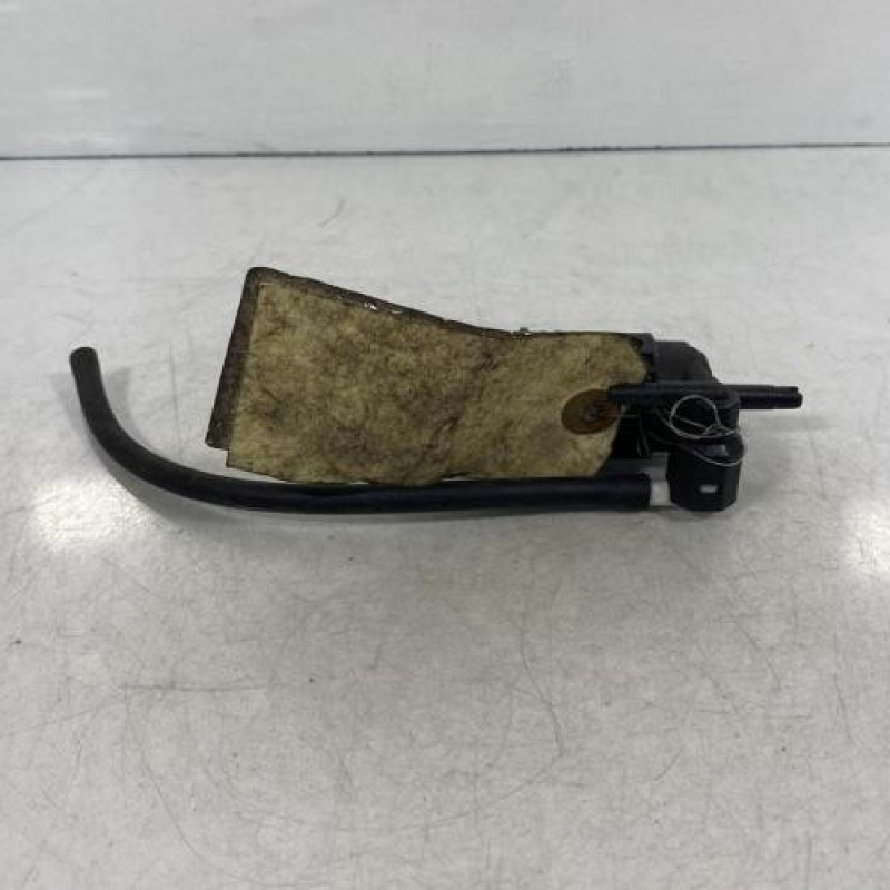 Pompe lave glace avant RENAULT CLIO 2 Photo n°3