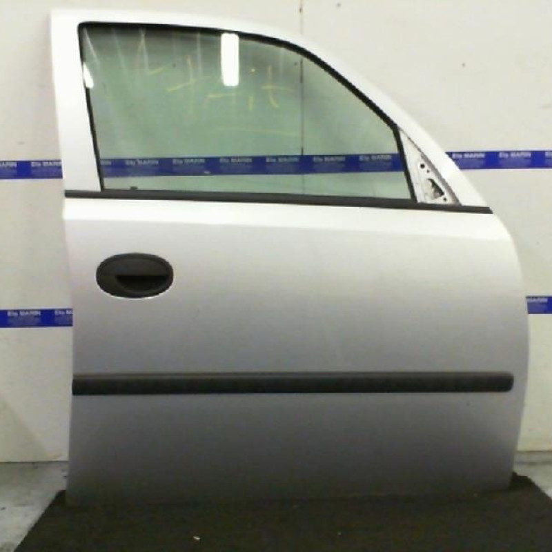 Porte avant droit OPEL MERIVA A Photo n°1