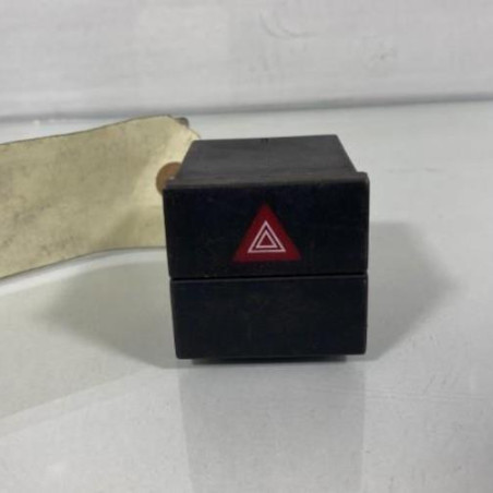 Bouton de warning OPEL MERIVA A Photo n°1