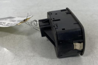 Interrupteur de leve vitre avant gauche OPEL CORSA D