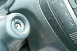 Bras essuie glace avant gauche CITROEN C2