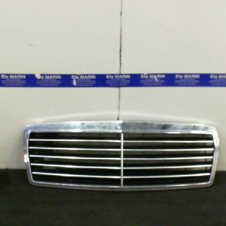 Calandre MERCEDES CLASSE E 210 Photo n°1