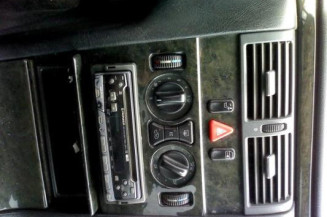 Calandre MERCEDES CLASSE E 210