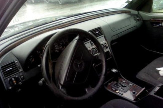Optique avant principal droit (feux)(phare) MERCEDES CLASSE C 202