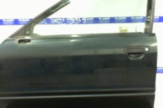 Porte avant gauche AUDI 80 3 Photo n°1