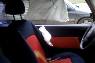 Bras essuie glace avant droit PEUGEOT 1007