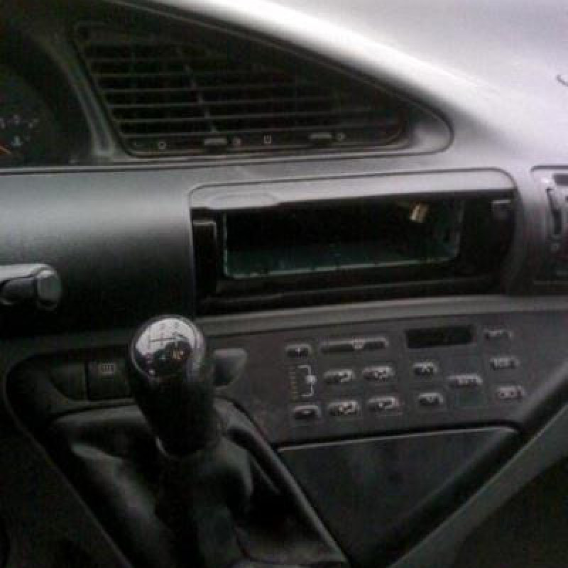 Pivot de moyeu avant droit PEUGEOT 806 Photo n°6