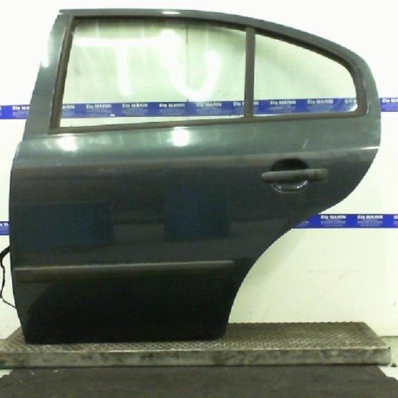 Porte arriere gauche SKODA OCTAVIA 1 Photo n°1