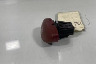 Bouton de warning PEUGEOT 206