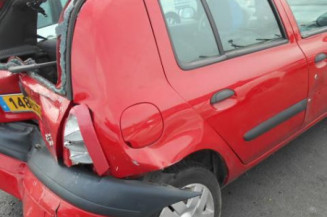 Capot RENAULT CLIO 2
