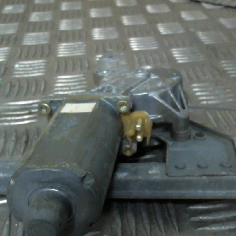 Leve vitre electrique arriere gauche MERCEDES CLASSE C 202 Photo n°2