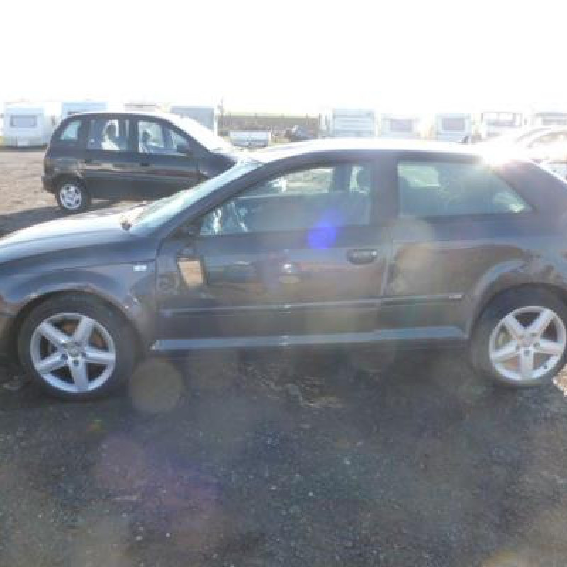 Etrier avant droit (freinage) AUDI A3 2 Photo n°6