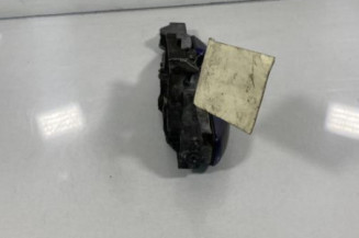 Poignee porte avant droit PEUGEOT 208 1