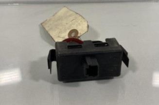 Bouton de warning RENAULT CLIO 3