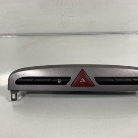 Bouton de warning PEUGEOT 308 1 Photo n°1