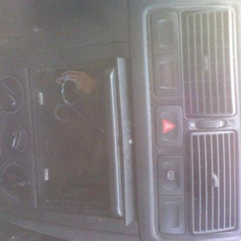 Moto ventilateur radiateur VOLKSWAGEN GOLF 4 Photo n°9