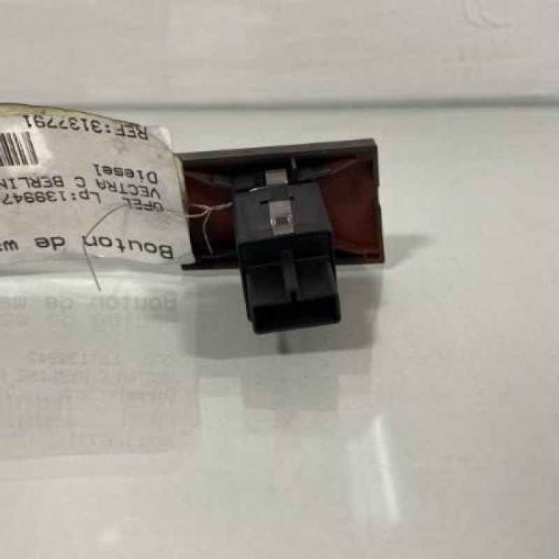 Bouton de warning OPEL VECTRA C Photo n°3
