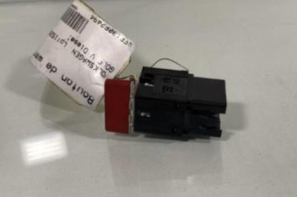 Bouton de warning VOLKSWAGEN GOLF PLUS