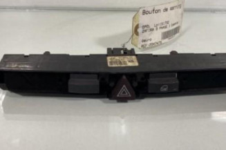 Bouton de warning OPEL ZAFIRA B Photo n°1