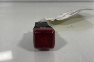 Bouton de warning CITROEN C3 PICASSO Photo n°1