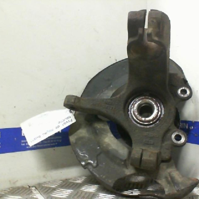 Pivot de moyeu avant gauche MAZDA 3 1 Photo n°2